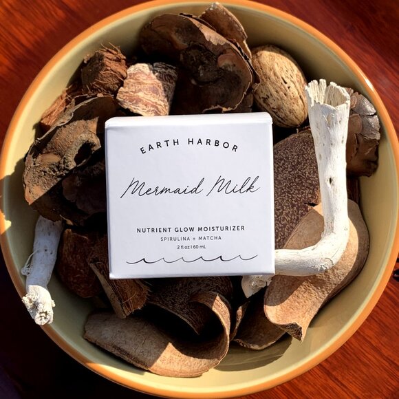 MERMAID MILK Nutrient Glow Moisturizer - Picture 2 of 13